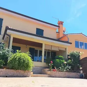  Villa Danica