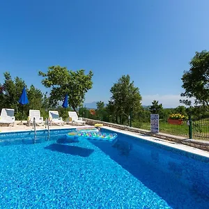  Ferienhaus House Josip